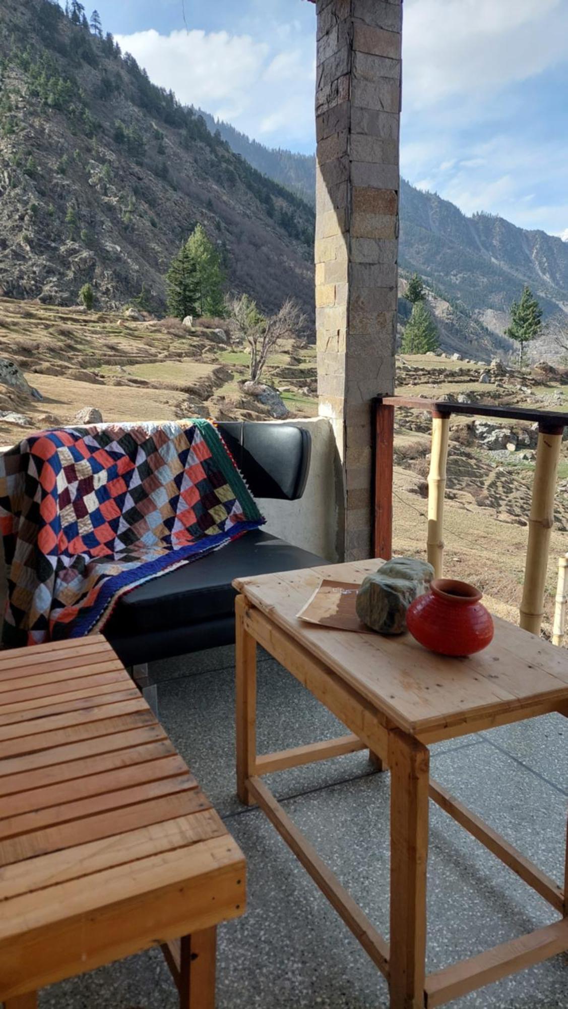 Khana Badosh Resort Kalam Ngoại thất bức ảnh