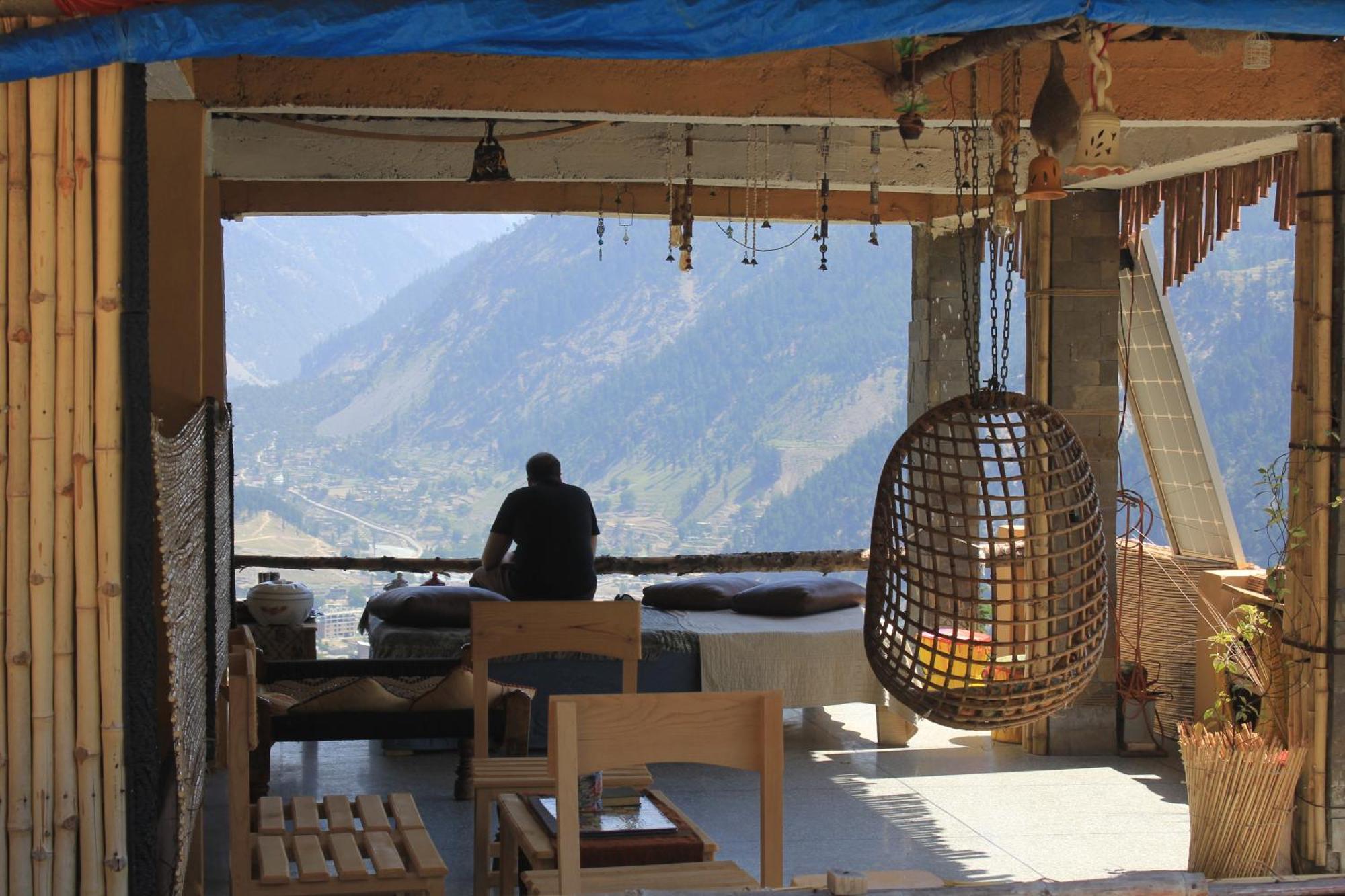 Khana Badosh Resort Kalam Ngoại thất bức ảnh